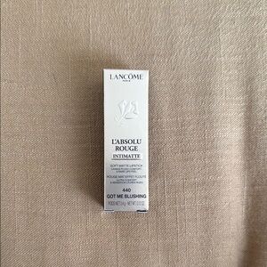 Lancôme L'Absolu Rouge Intimatte Lipstick in Shade 440 Got Me Blushing